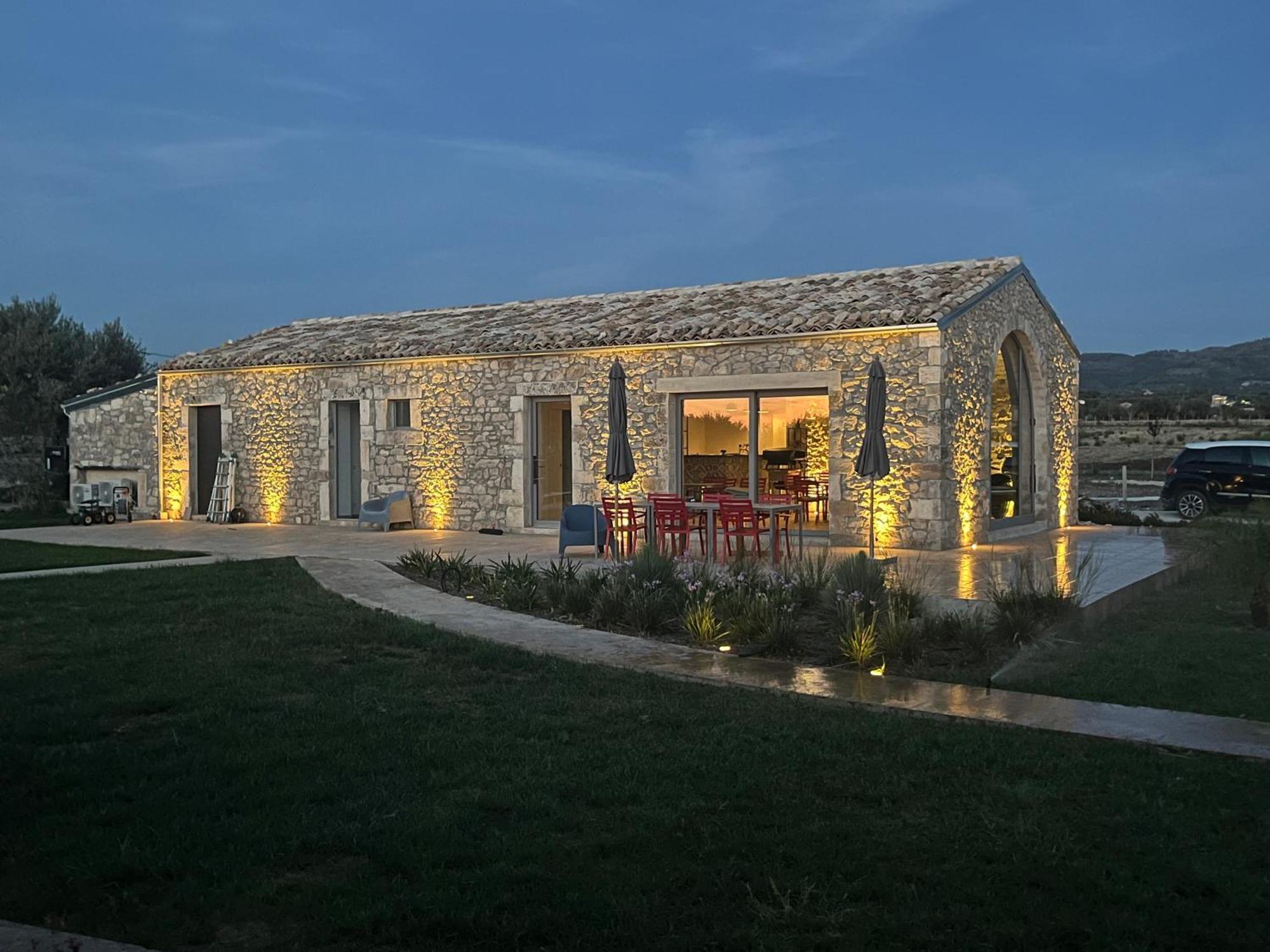 La Bella Vita Agriturismo Chiaramonte Gulfi Exterior photo